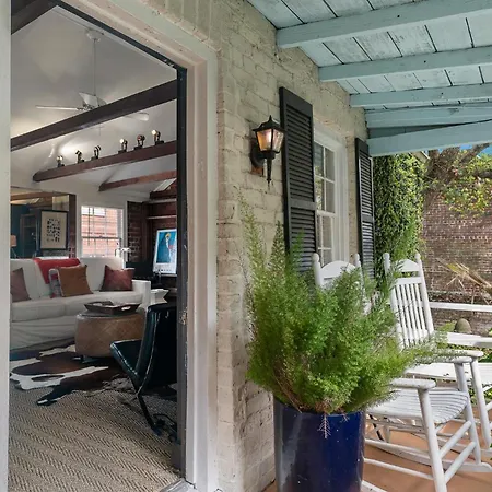 16 E Jones Carriage House-3